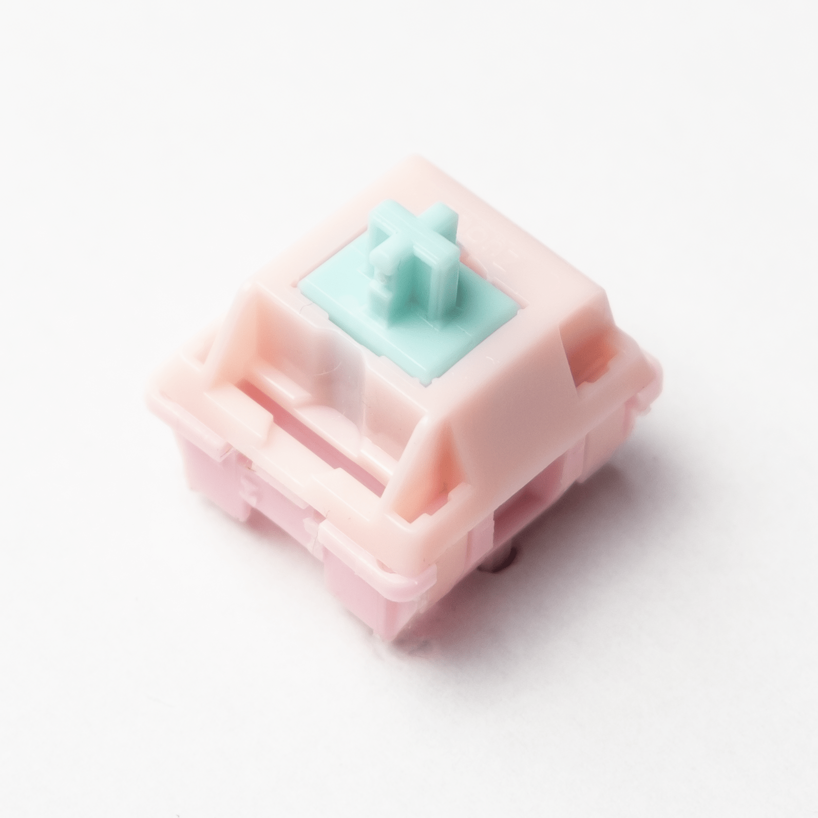 Grain Gold Strawberry Bubble Gum Switch - InputGear DE